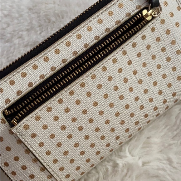 Fossil Wristlet - Picture 3 of 4